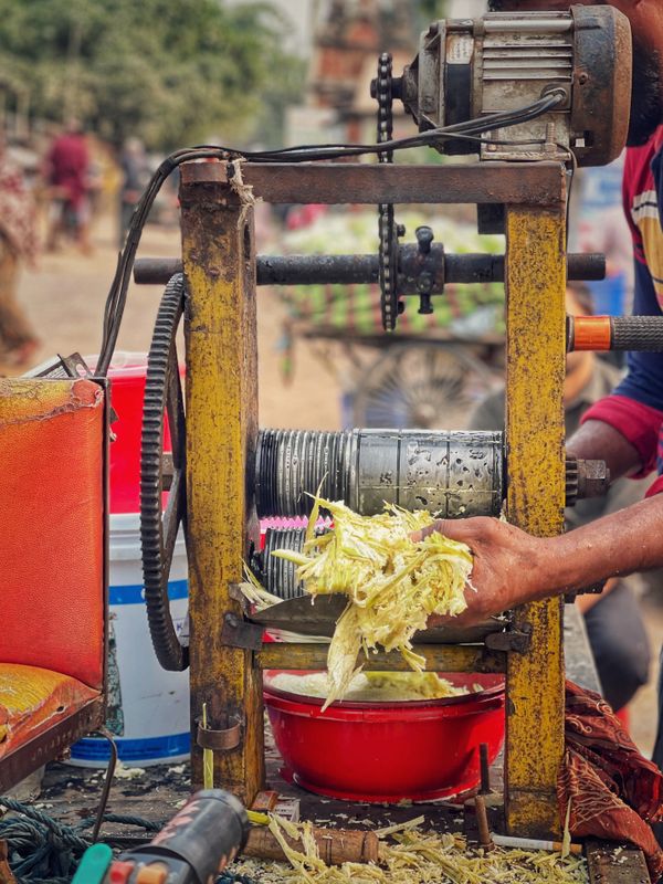 Fresh sugarcane juice pressed cold